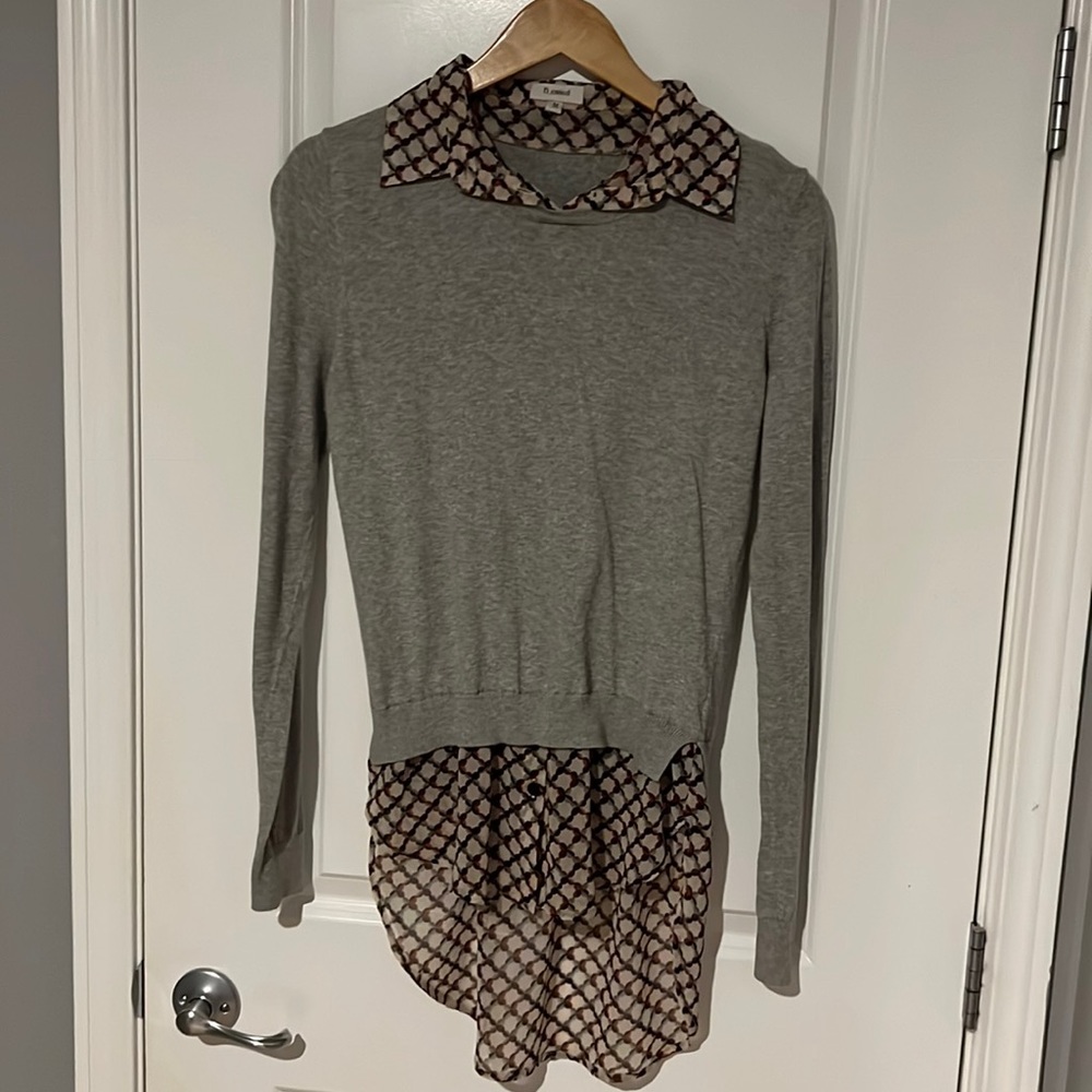 Preppy grey sweater with false undershirt